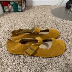 New Cute Suede Flats